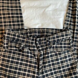 American Eagle size 2 plaid pants. Navy, tan.